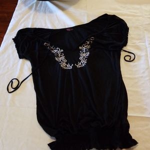 Agenda Tops - Black / White embroidered Peasant Top Agenda Tops - Black / White embroidered Peasant Top